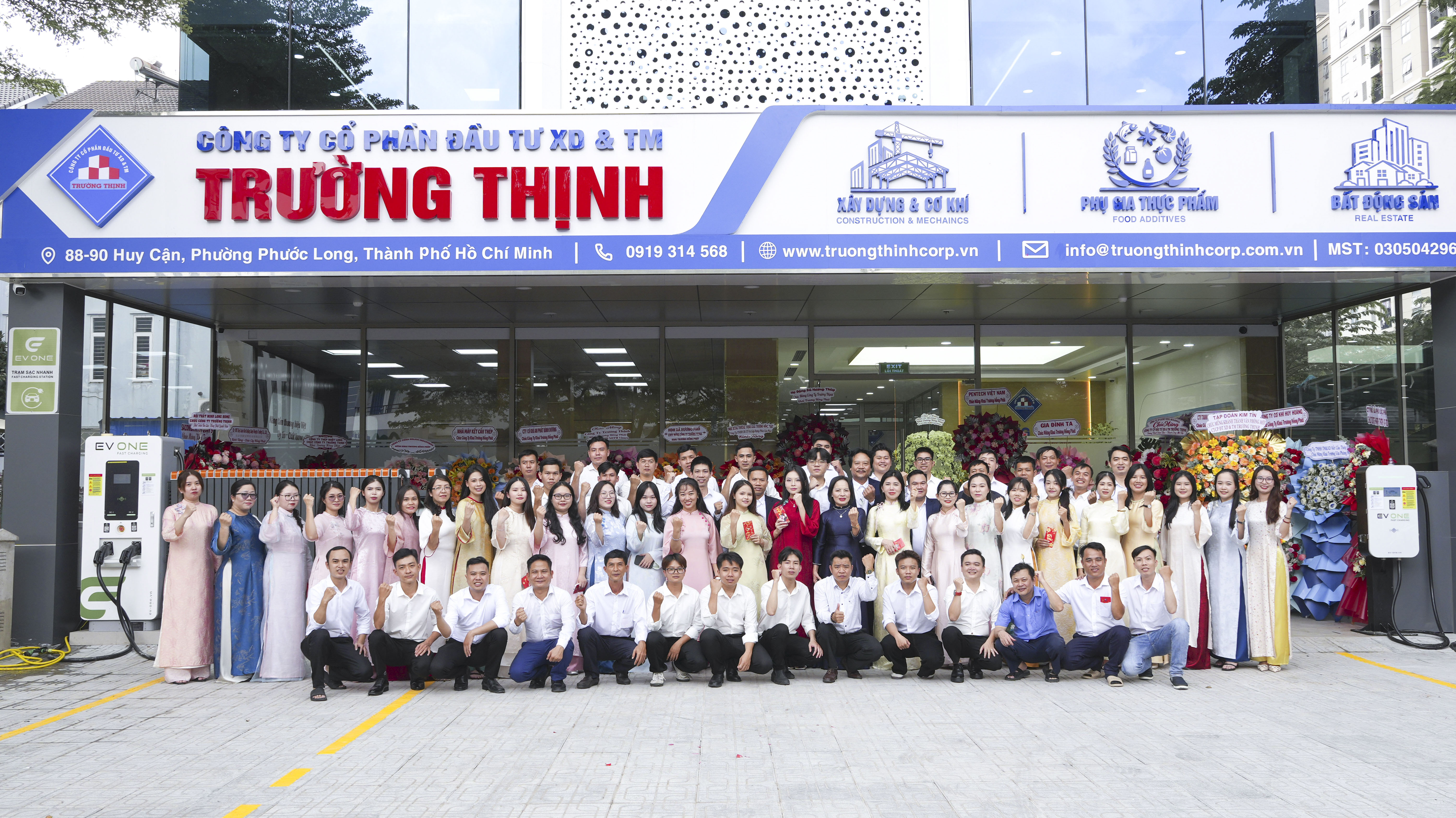 Nhìn Lại Những Khoảnh Khắc Đáng Nhớ Trong Ngày Khánh Thành Văn Phòng Mới Trường Thịnh